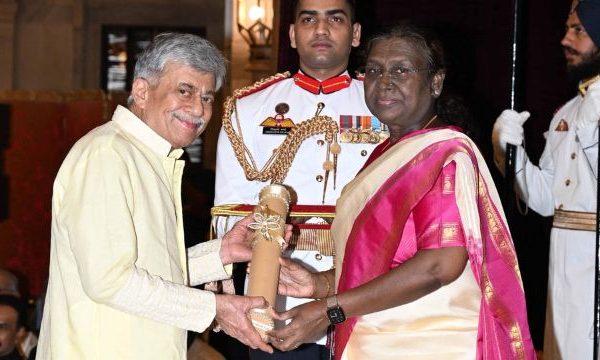 ಪದ್ಮಭೂಷಣ ಪ್ರಶಸ್ತಿ ಸ್ವೀಕರಿಸಿದ Anant Nag; 68 ಸಾಧಕರಿಗೆ ಪ್ರಶಸ್ತಿ ಪ್ರದಾನ